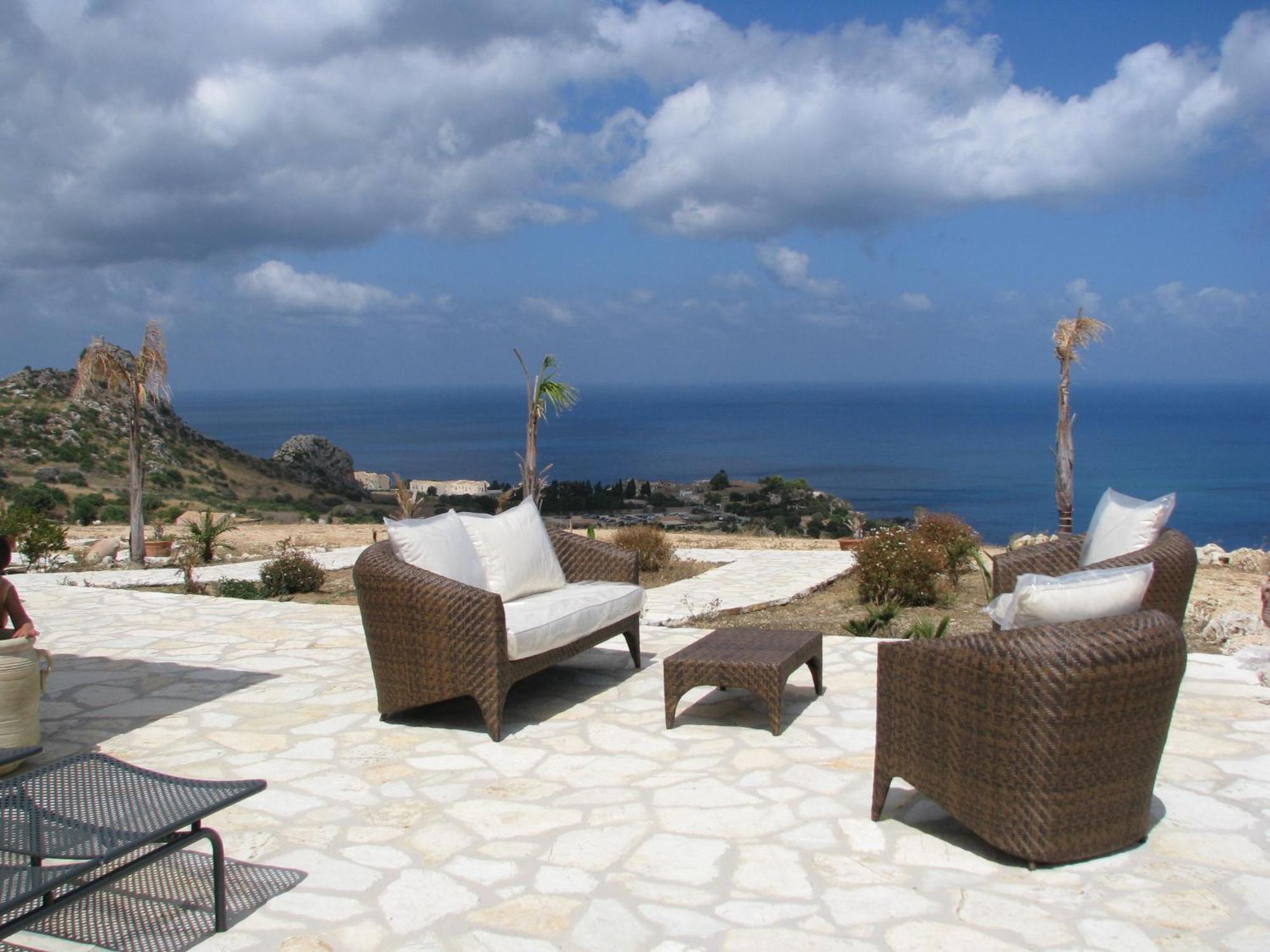 Antica Cascina Del Golfo Hotel 3*