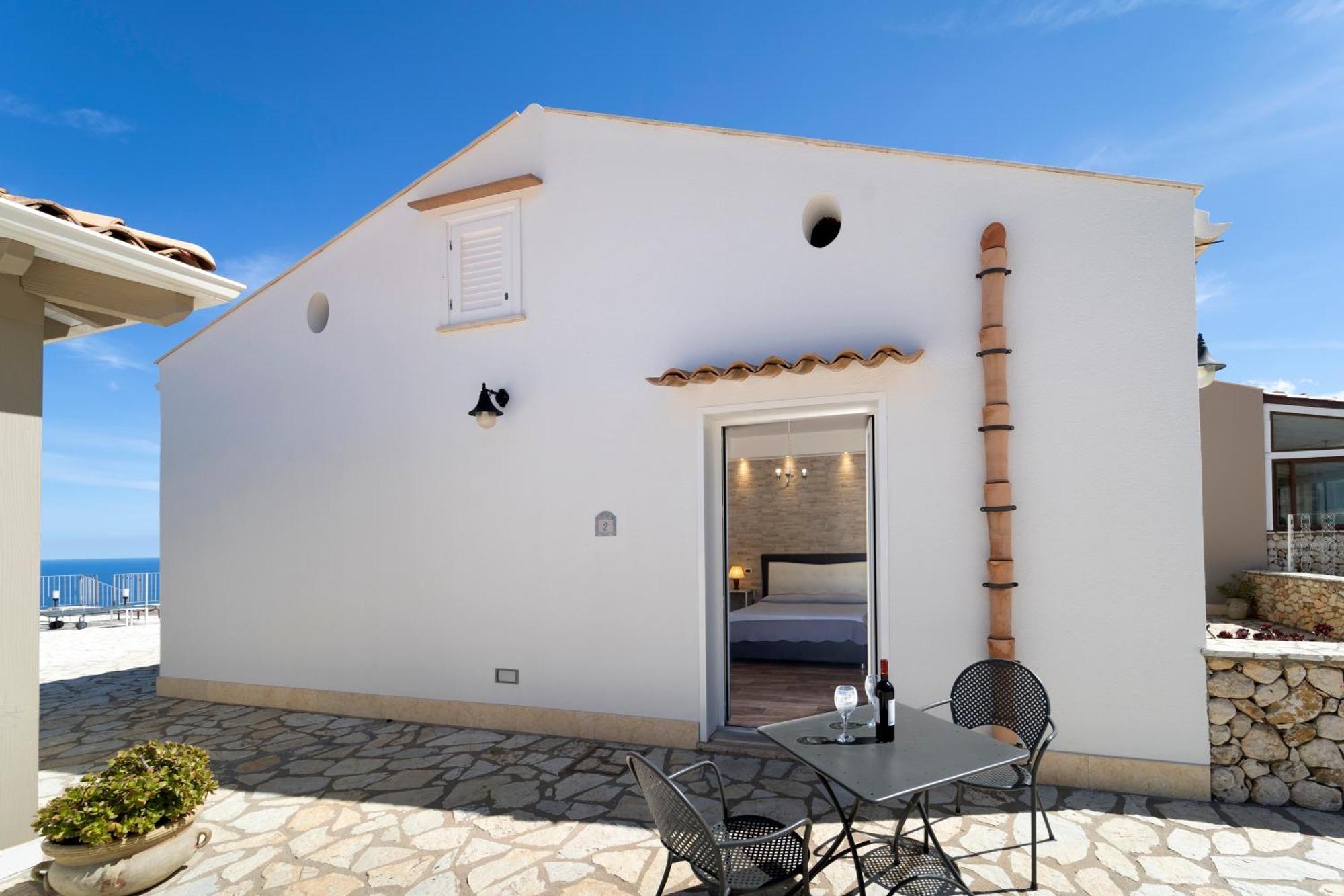 Hotel Antica Cascina Del Golfo Scopello (Sicily)