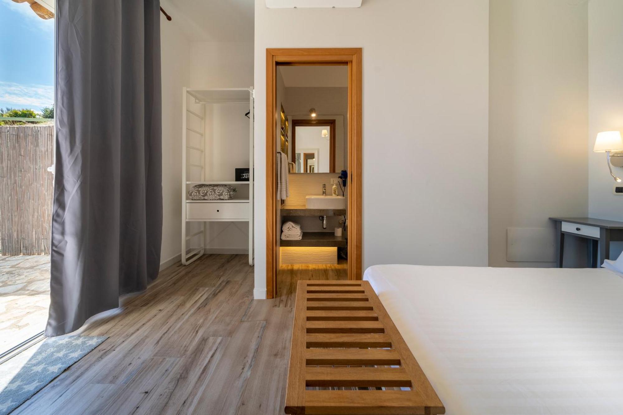 Antica Cascina Del Golfo Hotel 3*