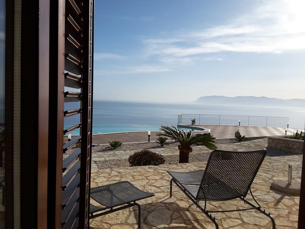 Antica Cascina Del Golfo Hotel 3*